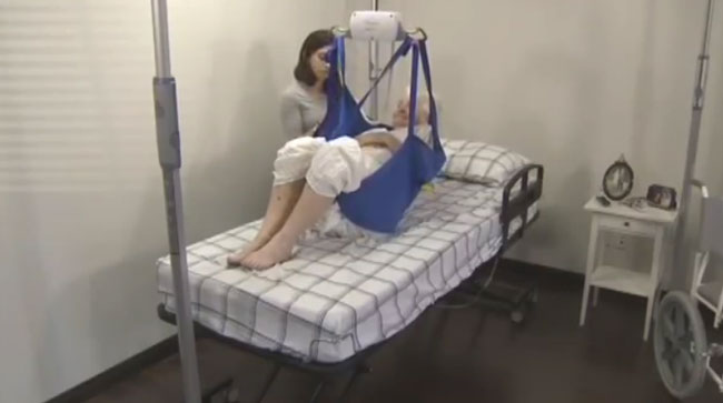 专业护理视频：瘫痪病人的安全移动和处理